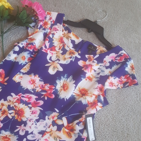 Beautiful Spring Dress!💛💗 - Picture 2 of 4